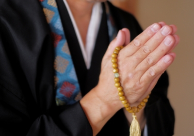 9.自宅や斎場へ戻ってお勤め